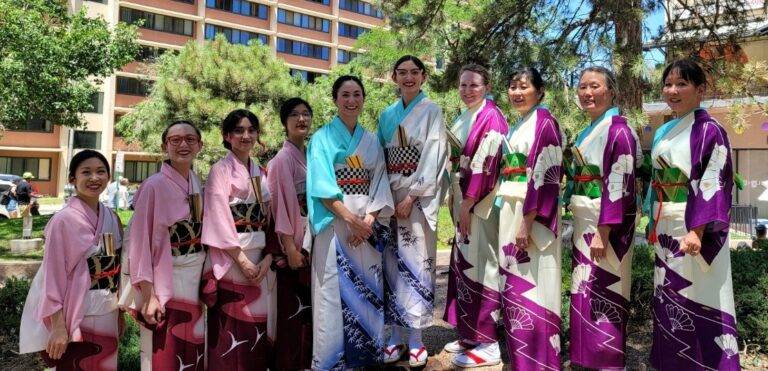 Photo of Minyo Kai dancers in traditional Japanese kimonos